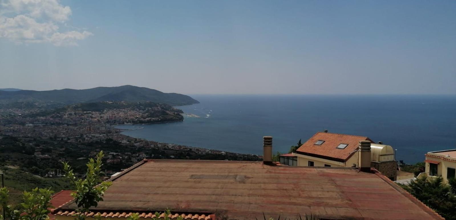 Casa Vacanza Con Vista Mozzafiato Agropoli Exterior photo